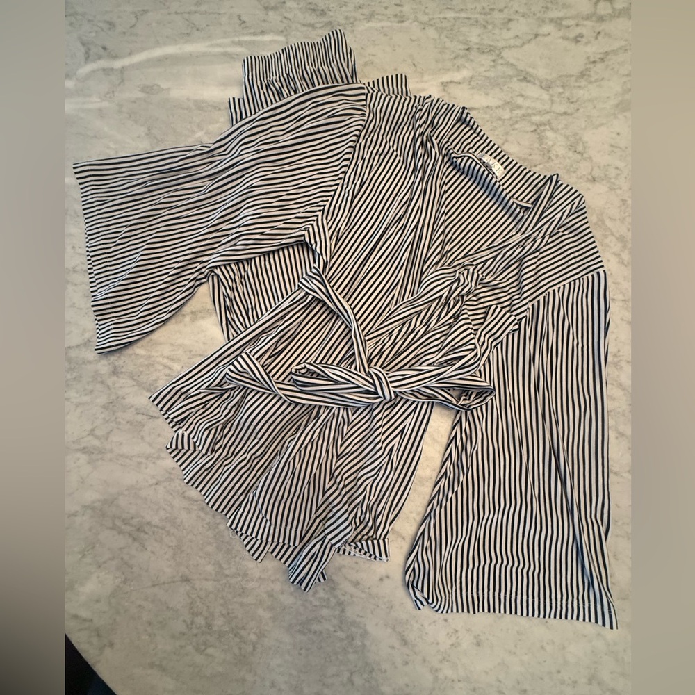 Lake Navy and White Kimono Set size xxs